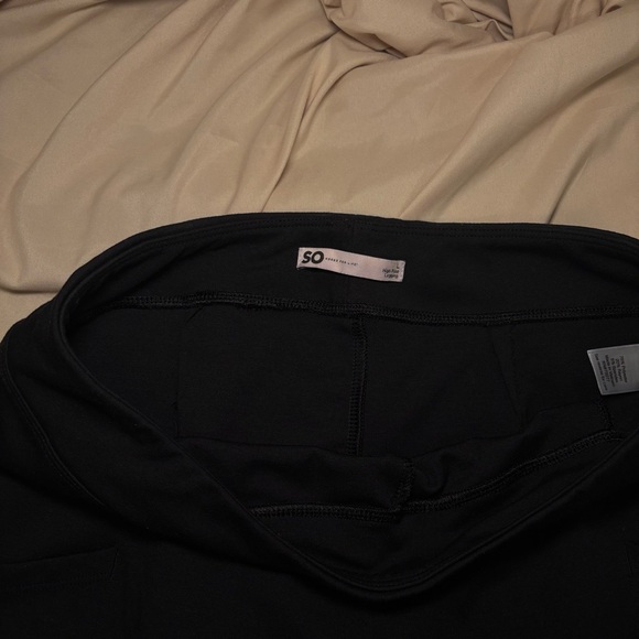 SO Women's Black Casual Leggings with Pockets Size L - Picture 3 of 4